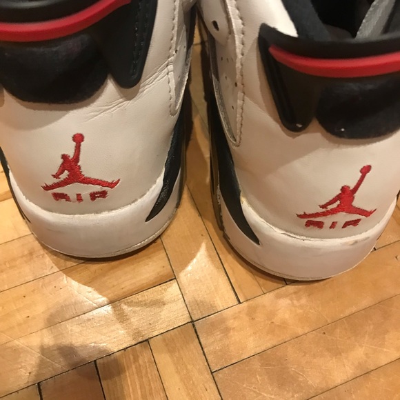 Air Jordan Retro 6 Carmine GS (2021) - Picture 6 of 11